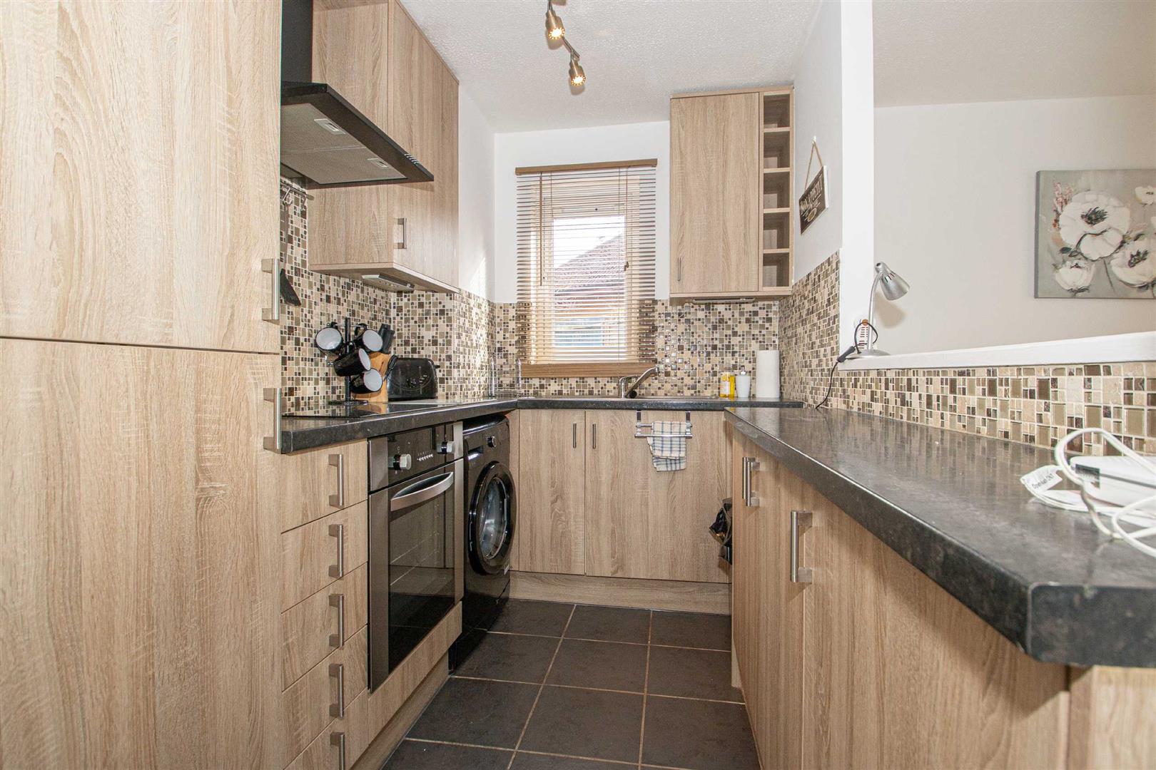 1 bed property in Pomander Crescent, Milton Keynes